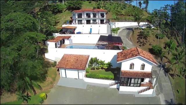 Hotel Los Cielos Del Caribe Cahuita Zewnętrze zdjęcie