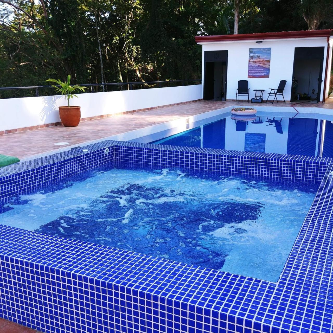 Hotel Los Cielos Del Caribe Cahuita Zewnętrze zdjęcie